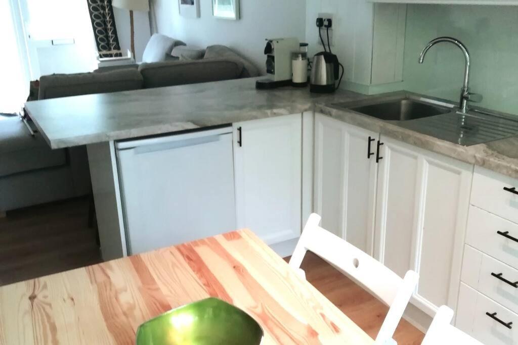 Cornwall Family Friendly Villa With Free Use Of Pool, Soft Play, Mini Golf, Tennis, Gym, Fitness Classes, Sauna And Ice Baths 뉴키 외부 사진