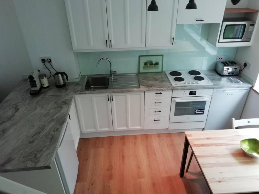 Cornwall Family Friendly Villa With Free Use Of Pool, Soft Play, Mini Golf, Tennis, Gym, Fitness Classes, Sauna And Ice Baths 뉴키 외부 사진