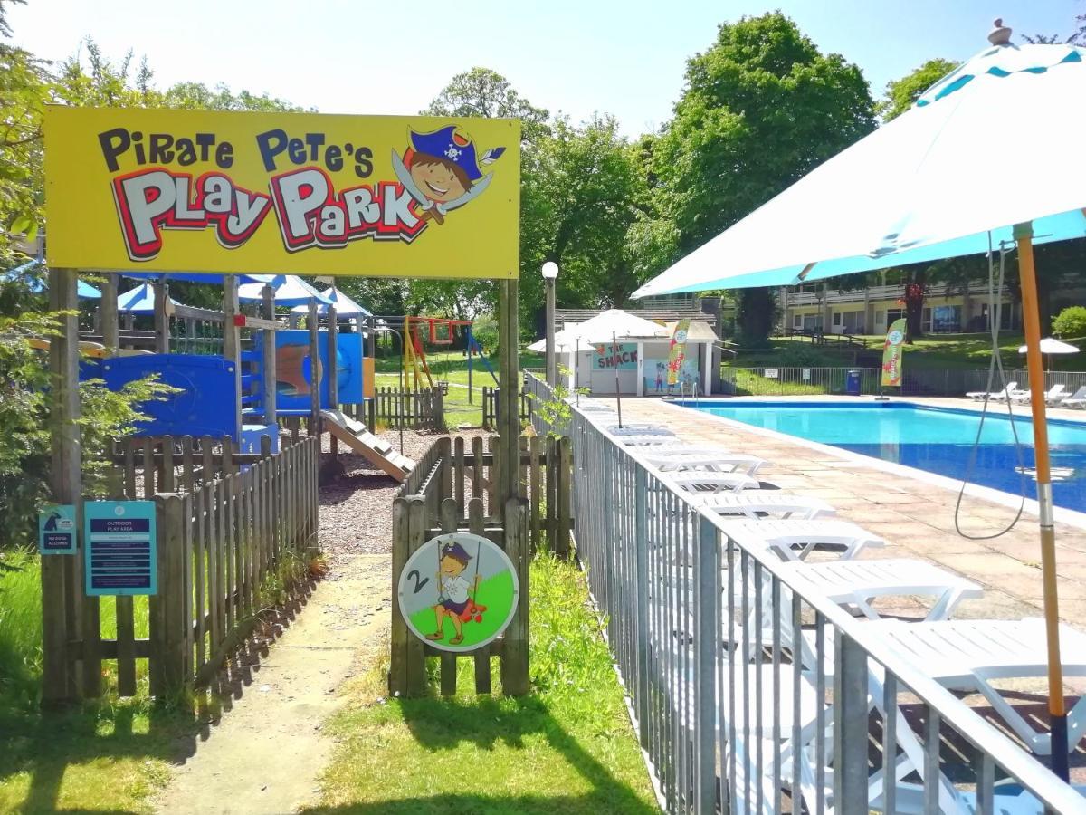 2 Bed Villa With Full Use Of Site Facilities 뉴키 외부 사진